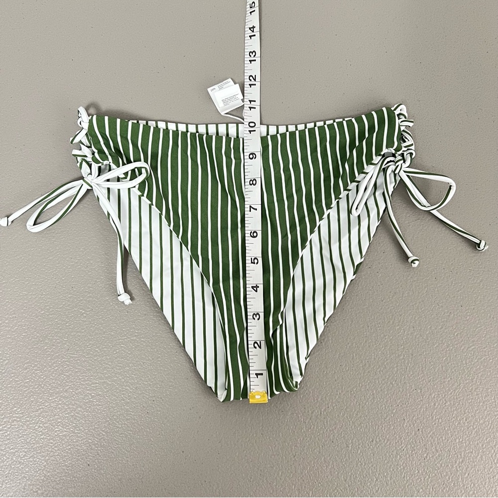 Cupshe Striped Reversible Bikini Bottom Swimsuit Set NWT Size Medium Green White - Picture 8 of 12